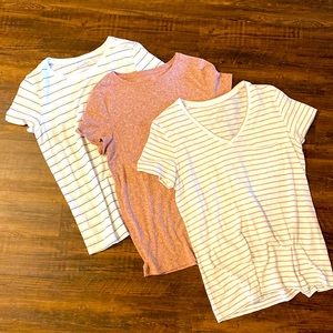 Universal Thread (Target) t-shirt bundle